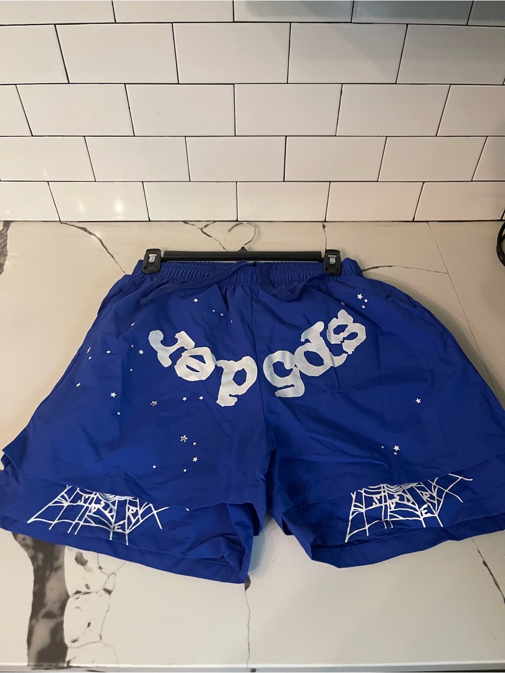 Mens Graphic Design Shorts Size L.